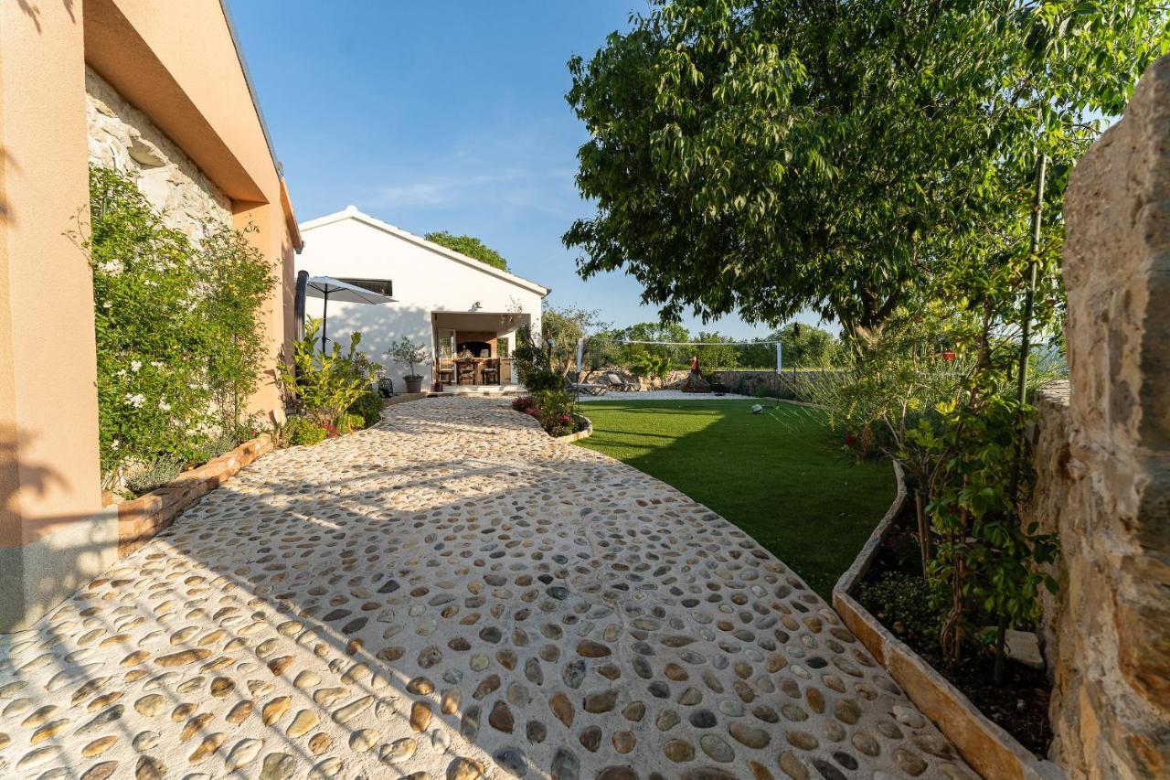 Holiday Home - Villa Thorak Anic Exterior photo