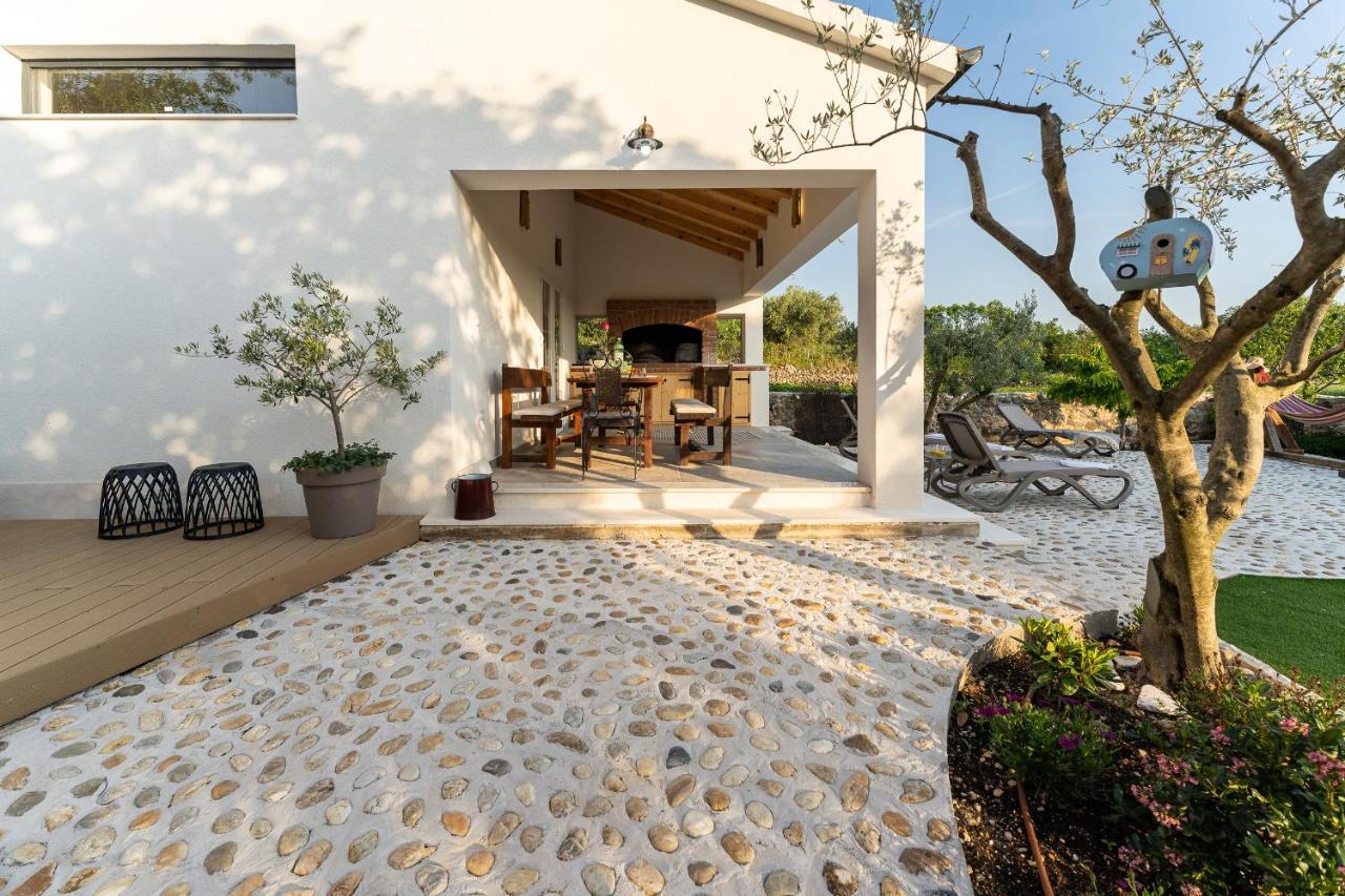 Holiday Home - Villa Thorak Anic Exterior photo